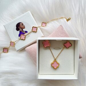 Pink Clover Set – Halskette, Armband & Ohrringe